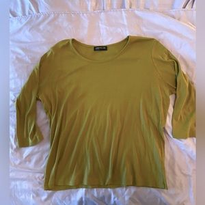 Jones New York classic knit pull over. Lightweight, 3/4 sleeve, rich olive color